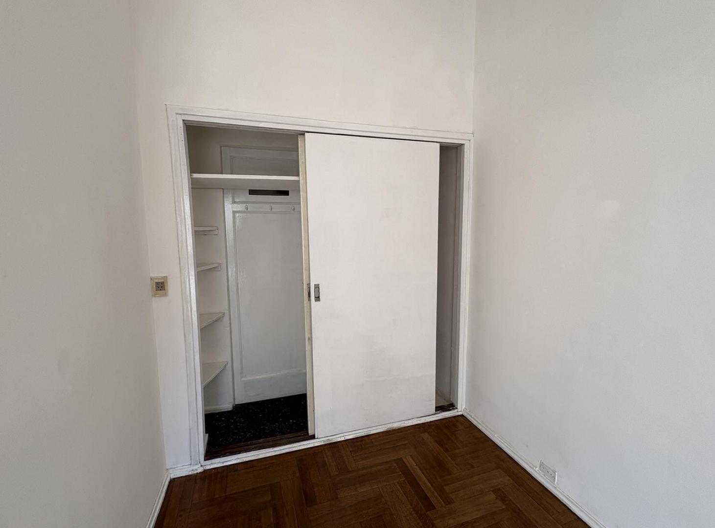 Foto de Venta Departamento 2 Ambientes con Balcon Balvanera - Ideal Estudiantes, imagen 2