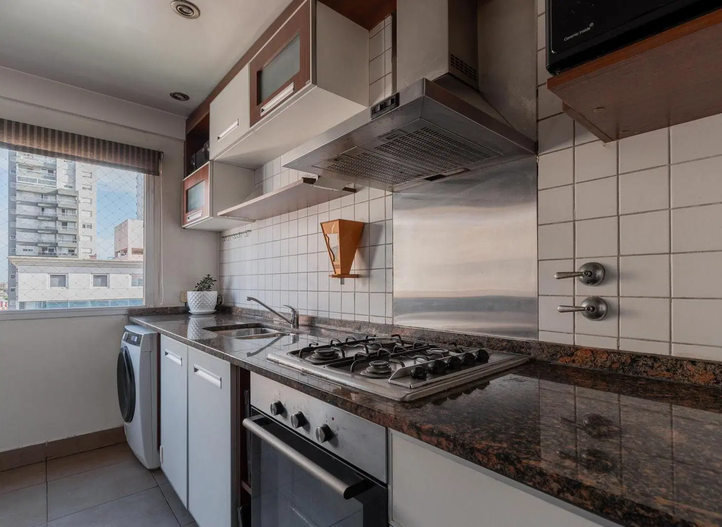3 Amb con Palier Privado, Doble Balcón y Parrilla en Las Lomitas 8
