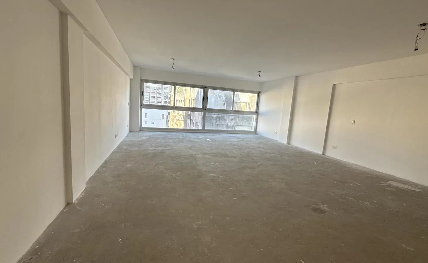 Departamento de un ambiente amplio divisible hasta 3 ambientes con amenities- Retiro 2