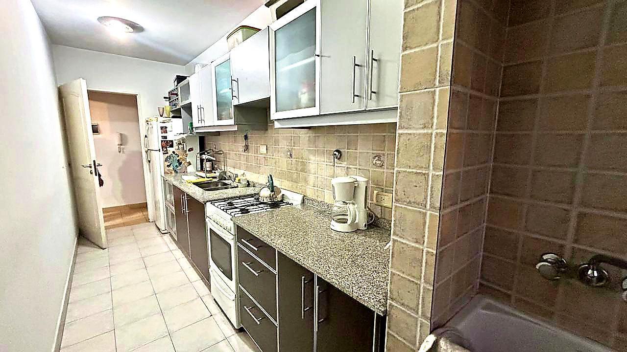 Foto de Departamento en venta/alquiler de 2 ambientes al frente con balcón, imagen 5