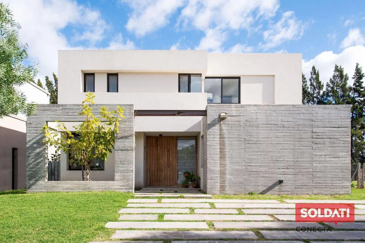 Casa a la venta barrio  cerrado Bella vista Chico-  S.C 2