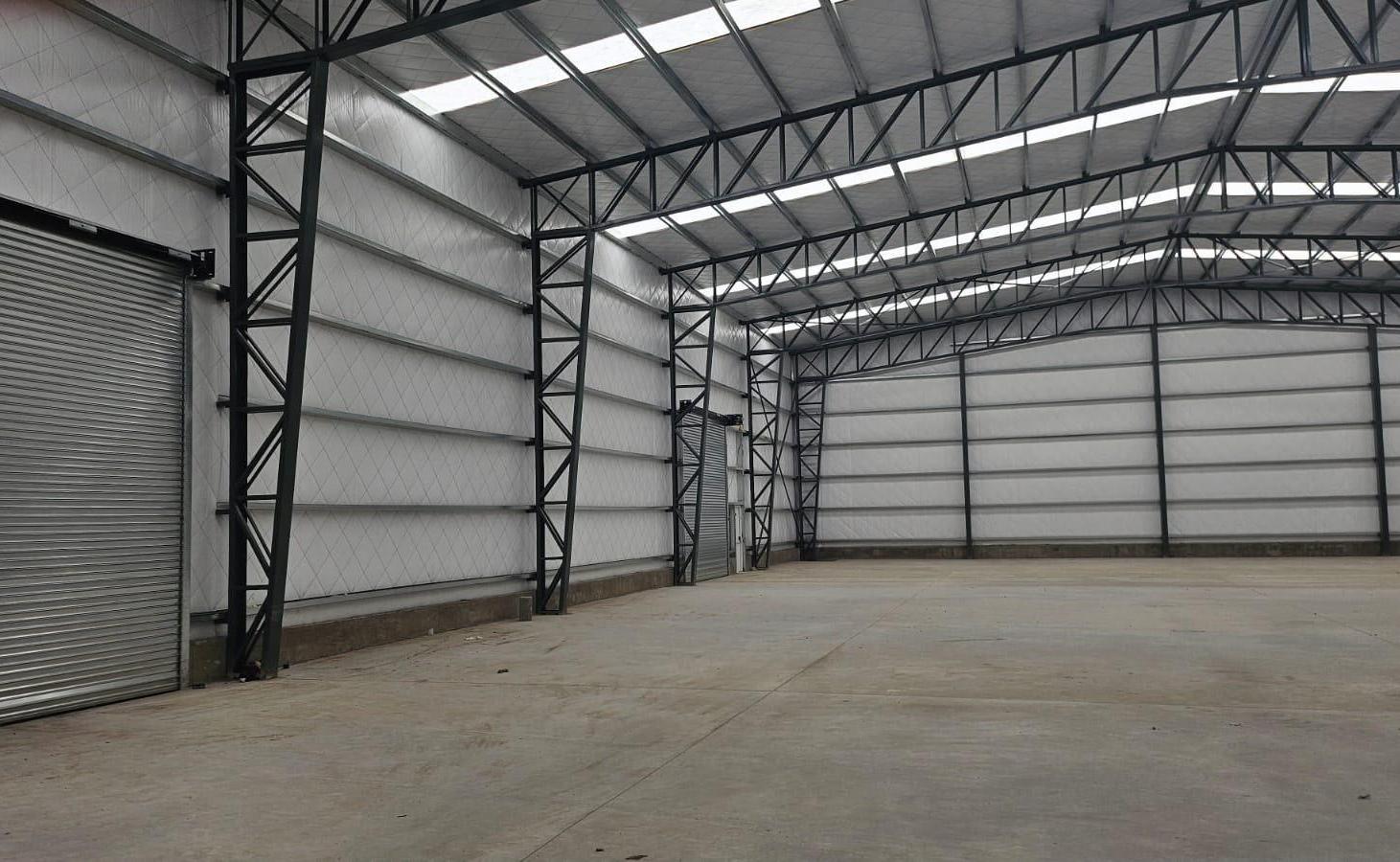 Foto de Depósito de 1200m2 subdivisible en dos unidades de 600m2 en Alquiler en, imagen 2