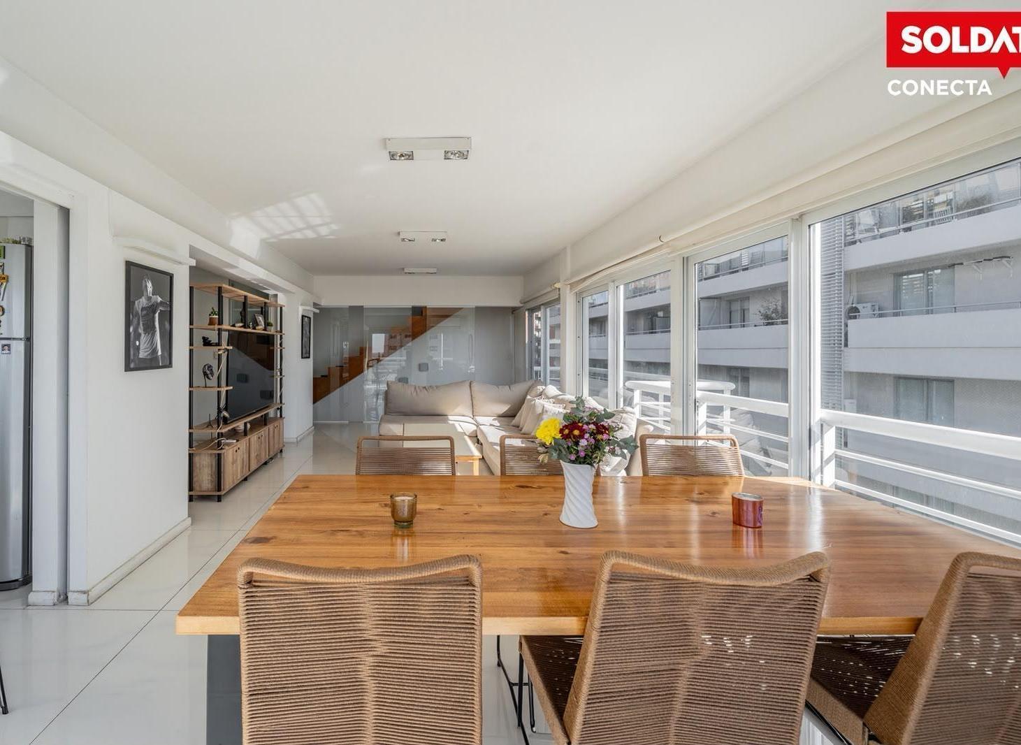 Foto de Triplex con terraza, pileta y parrilla propia con vista al rio en Venta, imagen 2
