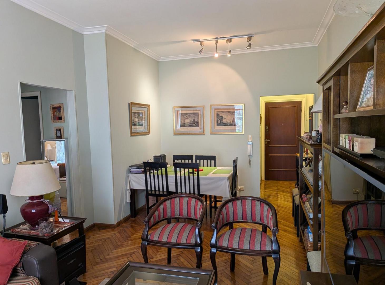 Foto de Departamento 4 Ambientes con Balcon Luminoso en Venta - Recoleta, imagen 2