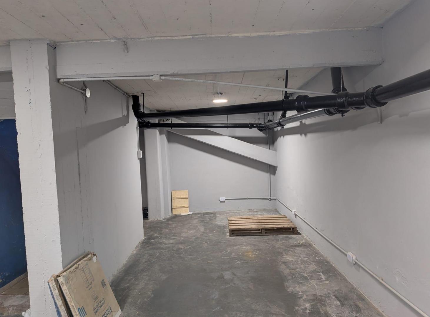 Foto de Local en Venta y Alquiler - con PB y sótano - Belgrano R, imagen 4