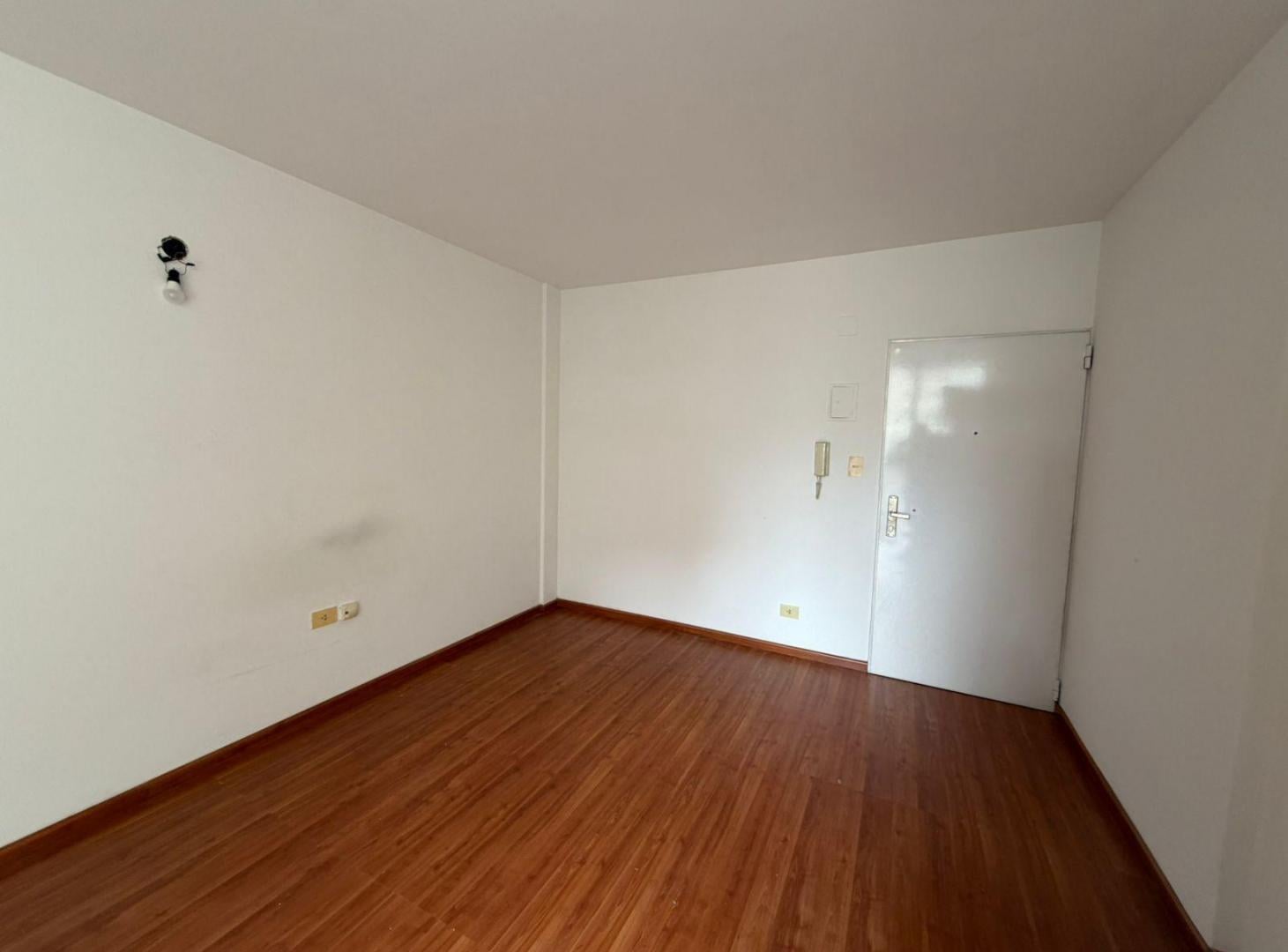 Foto de Departamento de un ambiente luminoso en ALQUILER- RECOLETA, imagen 4