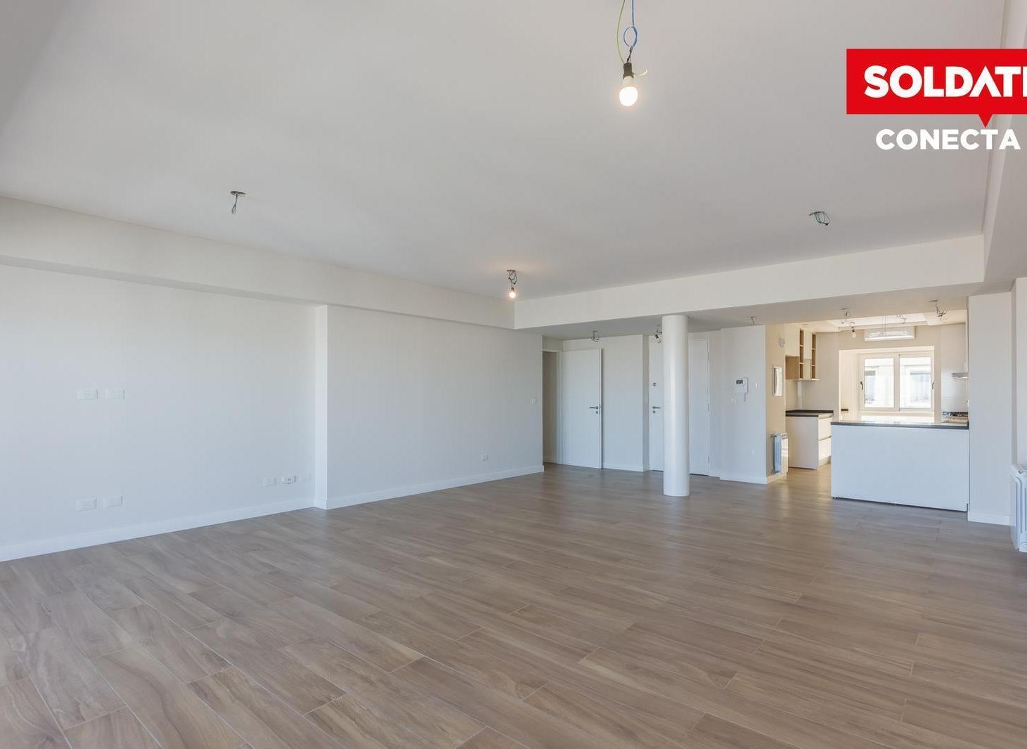 Foto de Departamento en venta de 4 ambientes balcón, doble cochera cub y, imagen 3