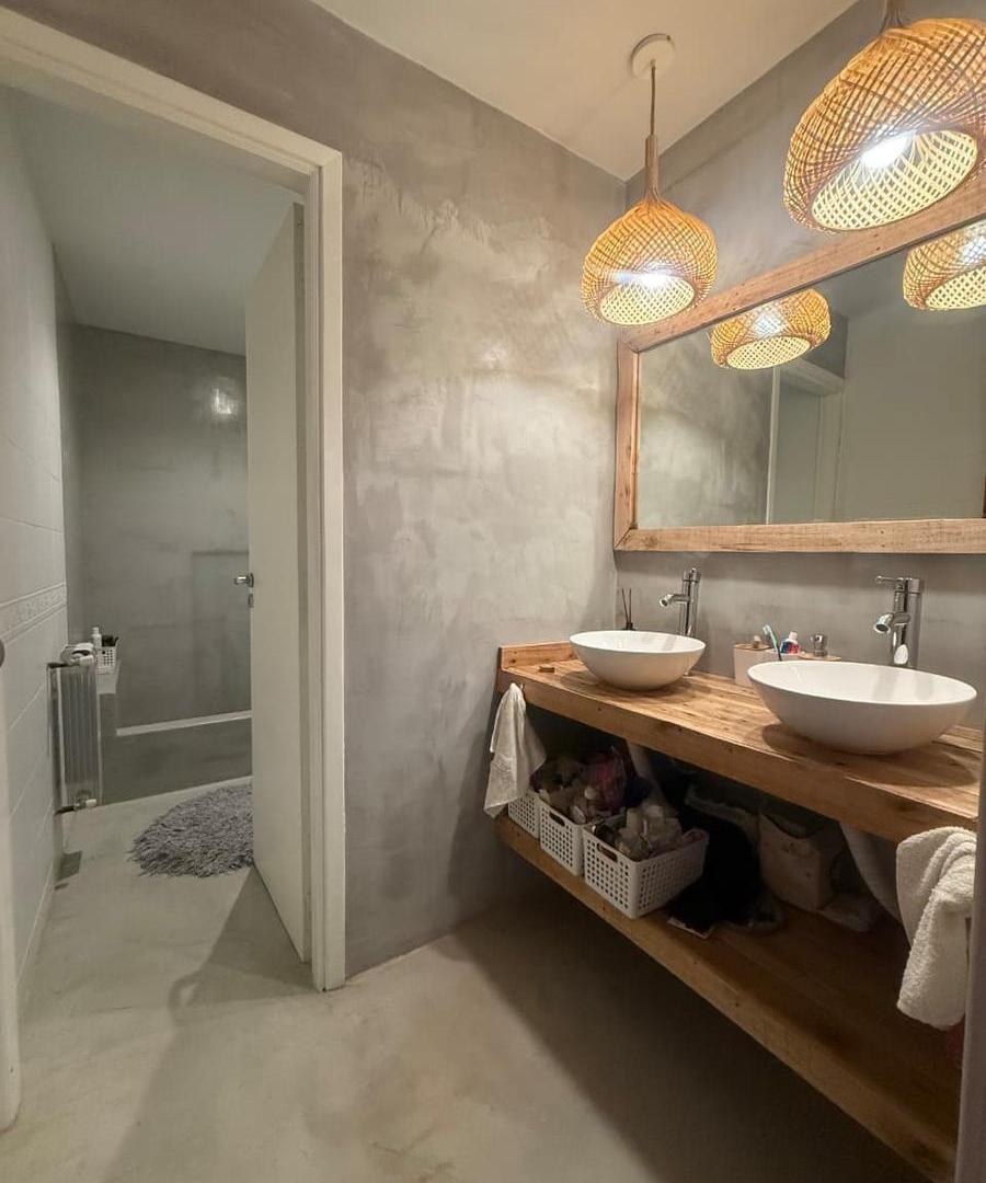 Foto de Casa en Venta de 6 Dormitorios Pileta, Jardin y Quincho - Cochera, imagen 4