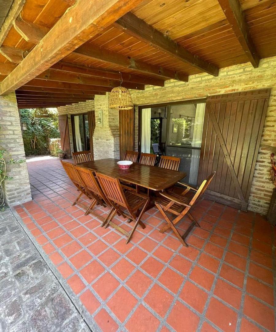 Foto de Casa a la venta y alquiler temporal -Barrio cerrado Praderas de San, imagen 1