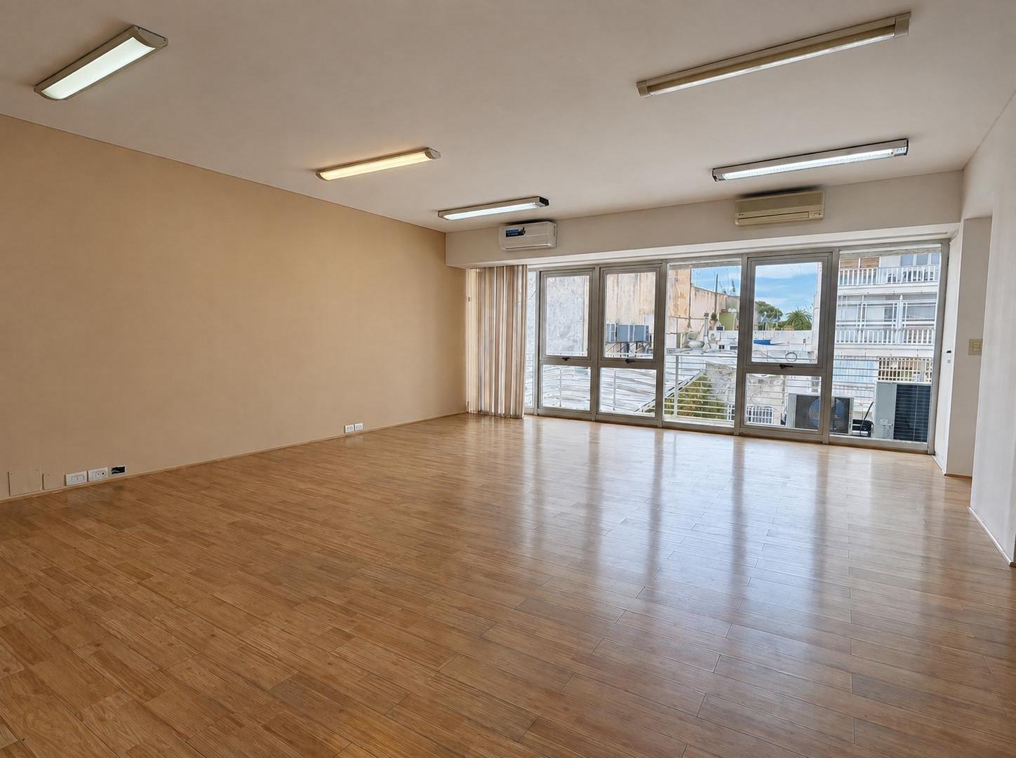 Foto de Oficina en alquiler 128 m² con cochera y planta libre – Núñez, imagen 5