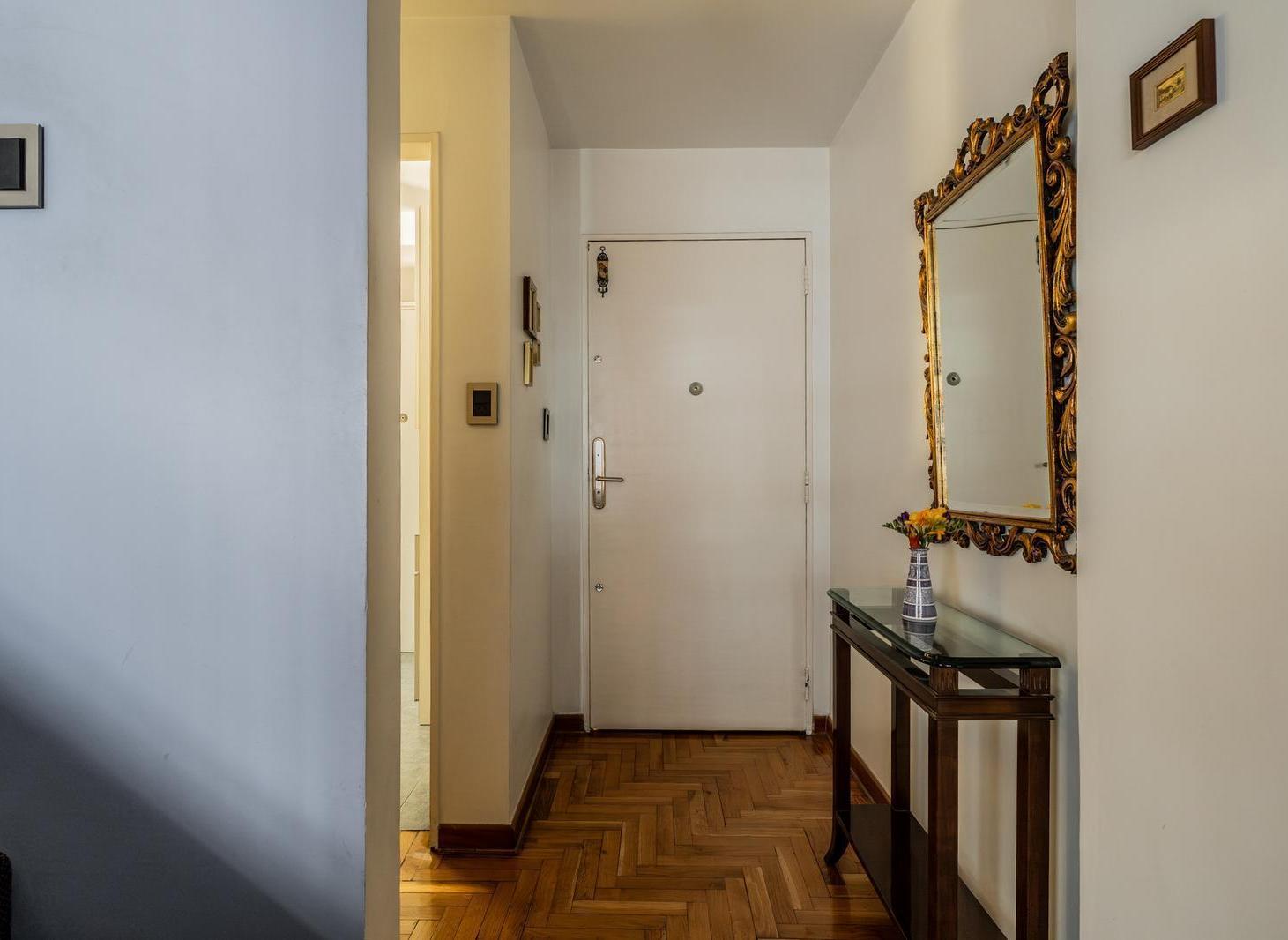 Foto de Venta Belgrano R Departamento Duplex 5 ambientes 4 dormitorios y, imagen 1