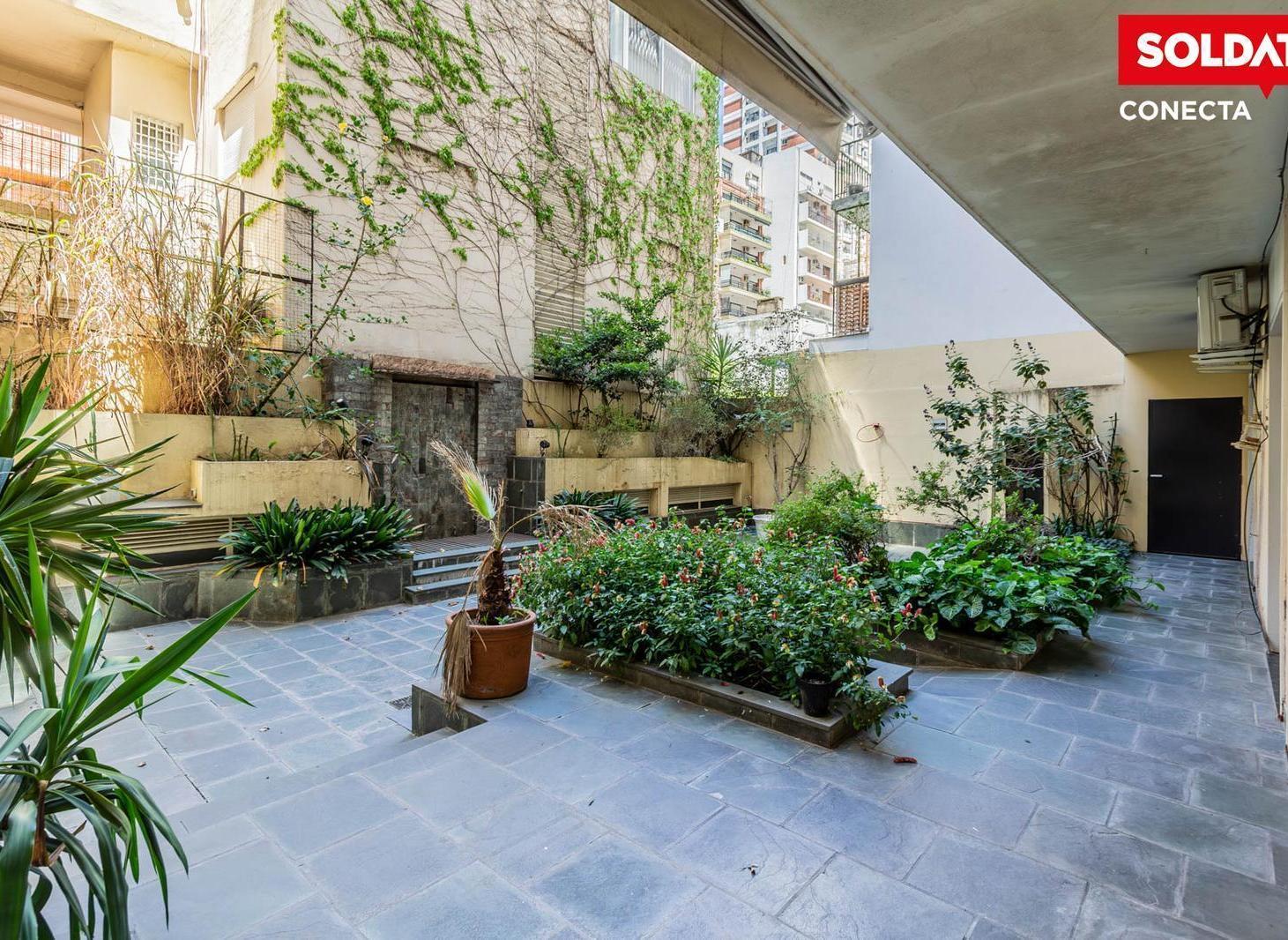 Foto de Departamento de 4 Ambientes con Patio y Parrilla en Venta - Recoleta, imagen 5