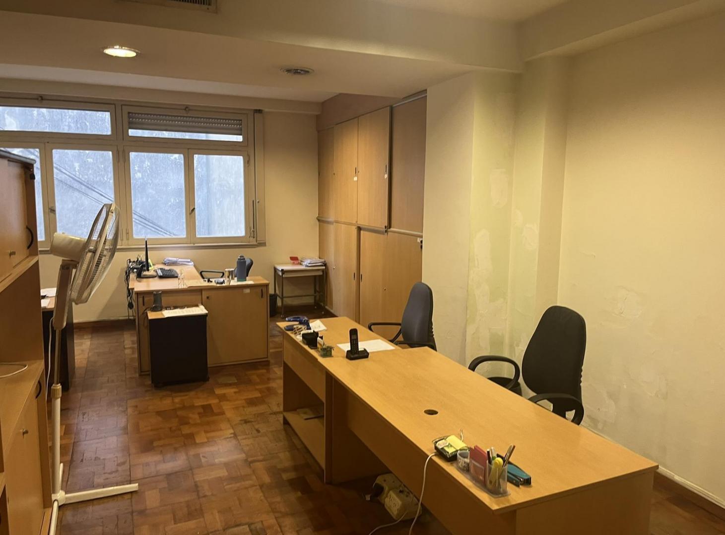Foto de Oficina de 7 Ambientes con Gran Superficie en Venta - Piso Completo, imagen 1