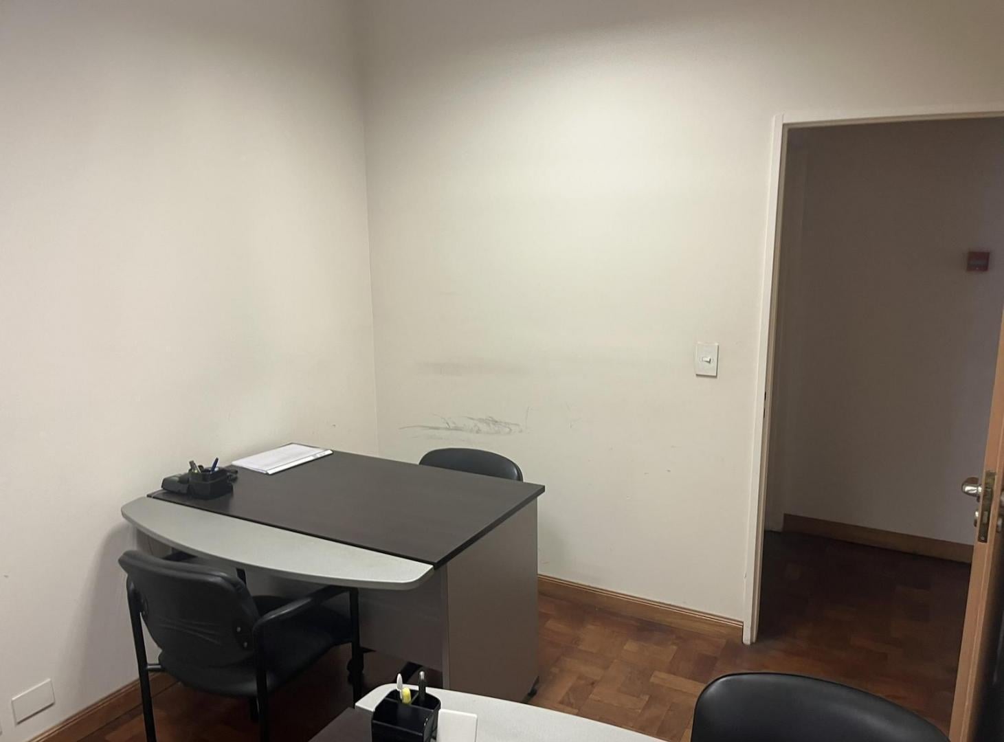 Foto de Oficina de 7 Ambientes con Gran Superficie en Venta - Piso Completo, imagen 5