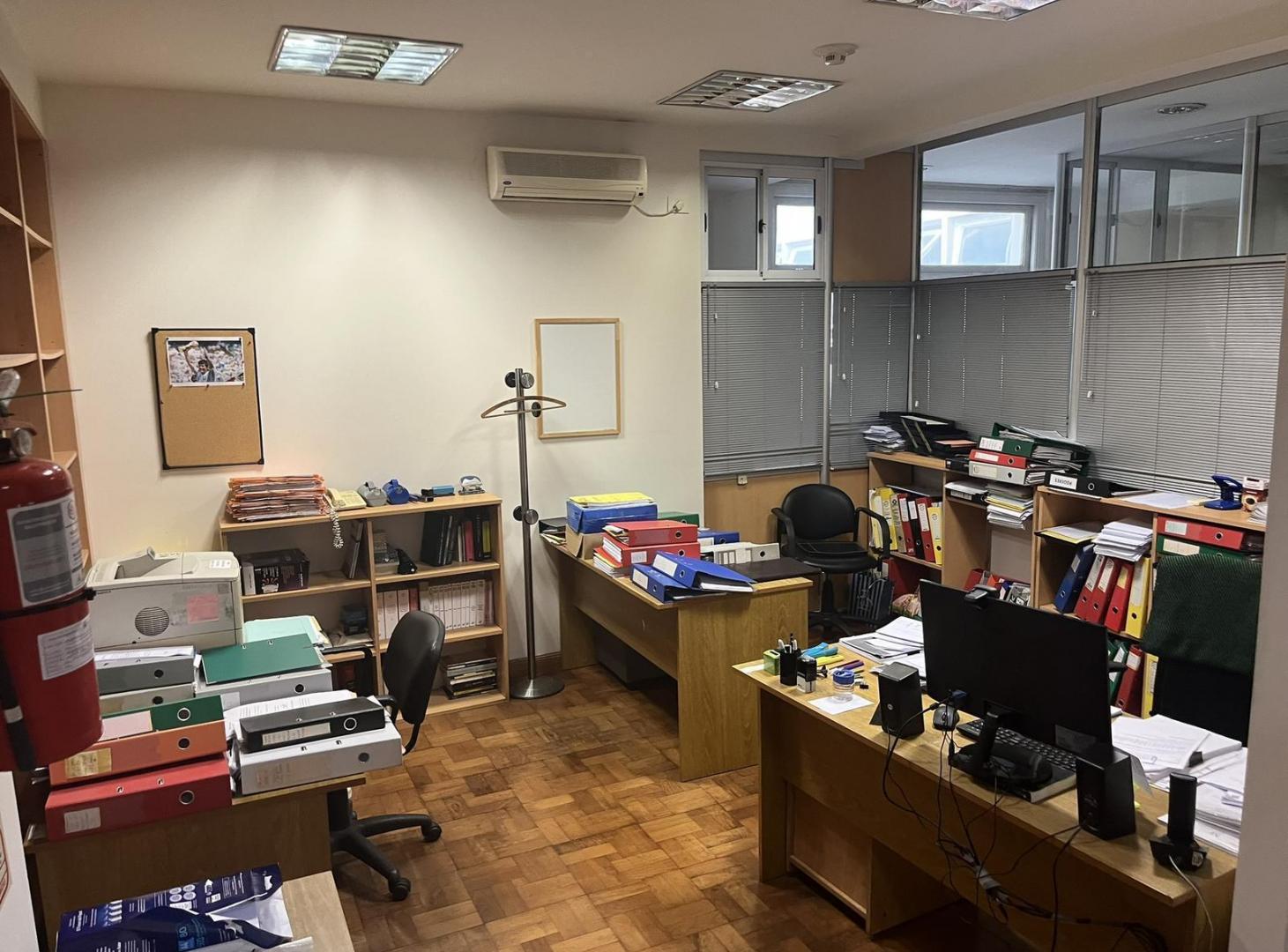 Foto de Oficina de 7 Ambientes con Gran Superficie en Venta - Piso Completo, imagen 2