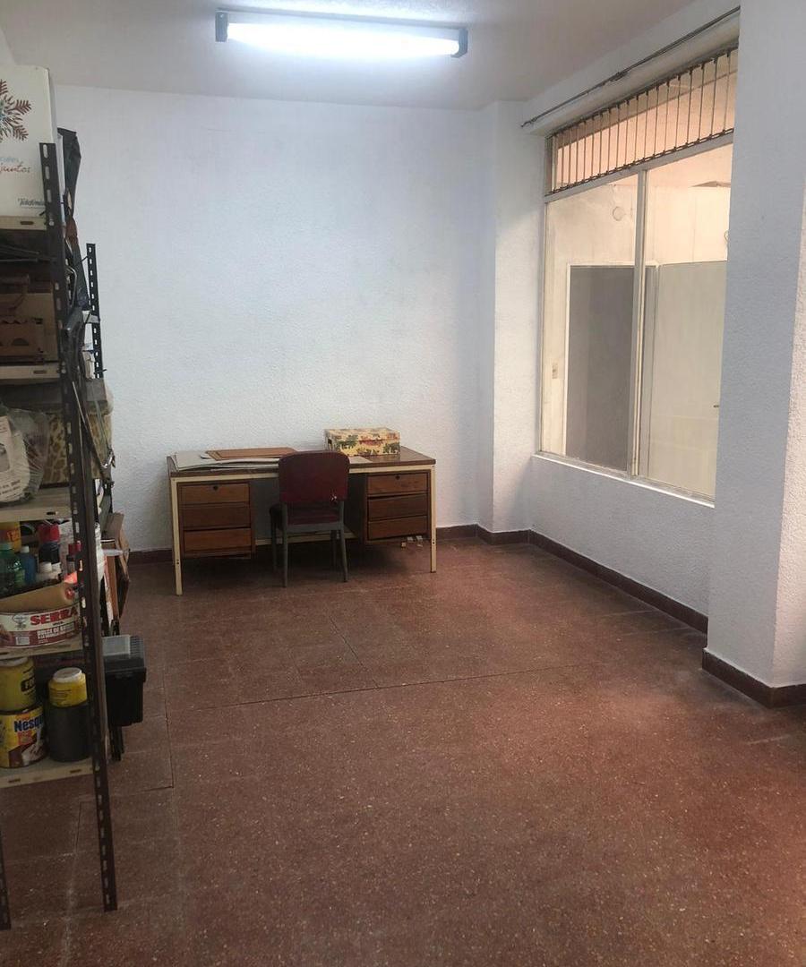 Foto de Galpón en Venta - Con vivienda muy buena ubicación, imagen 2