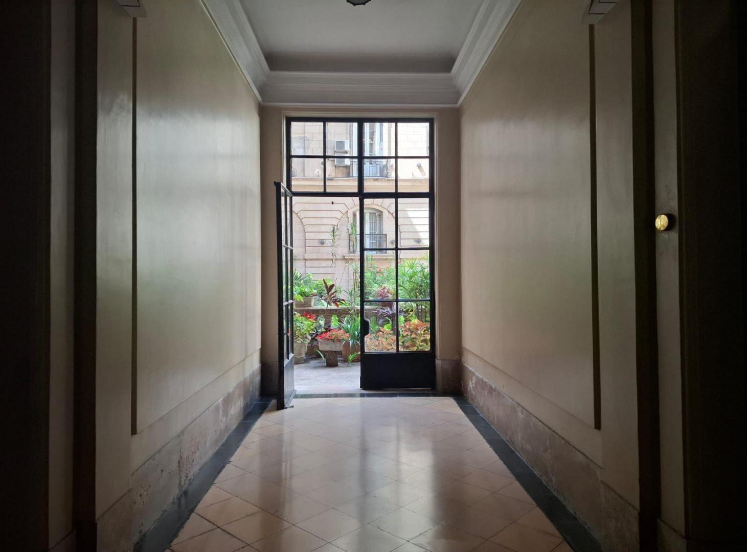Foto de Venta departamento de Categoría Apto Profesional en Edificio, imagen 3