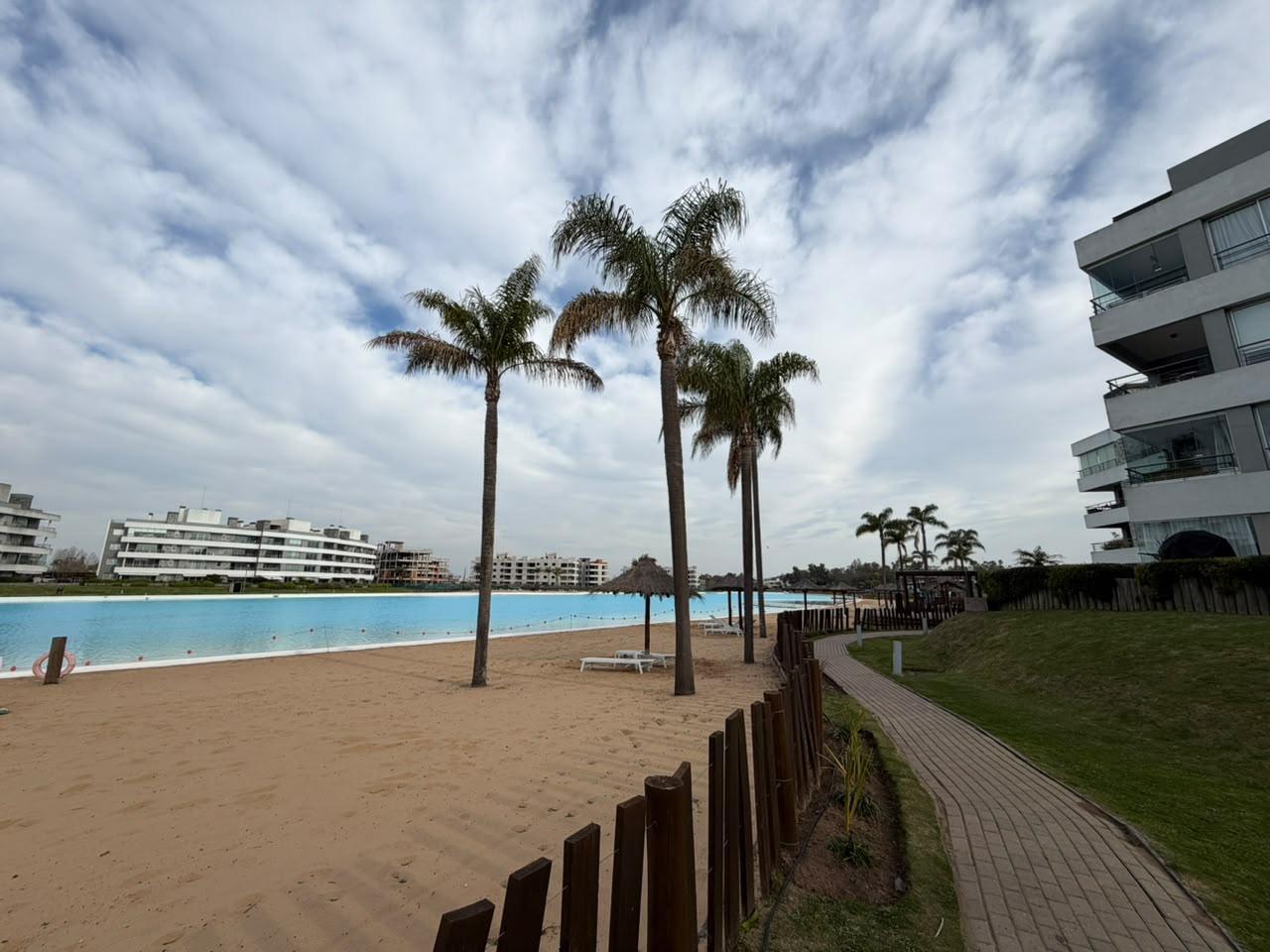 Foto de Hermoso Departamento 4 ambientes con patio, parrilla, full amenities en, imagen 3