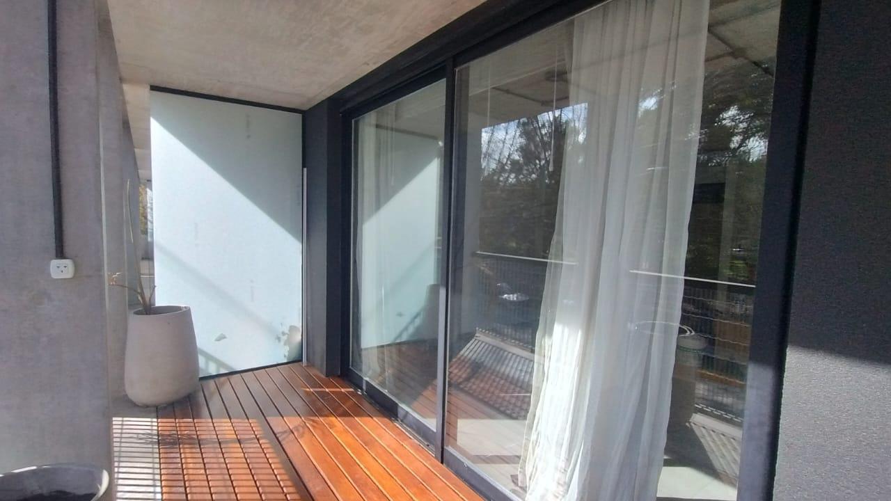Foto de Departamento de 2 ambientes en alquiler con balcón y cochera en Olivos, imagen 2