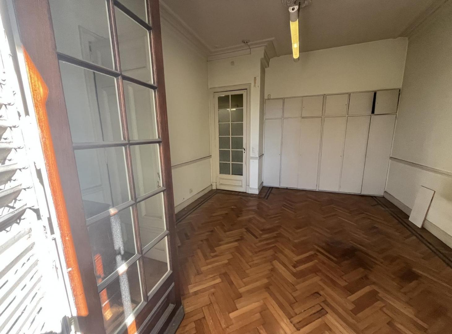 Foto de Departamento en Venta de estilo francés, 150 m² — Monserrat, imagen 3
