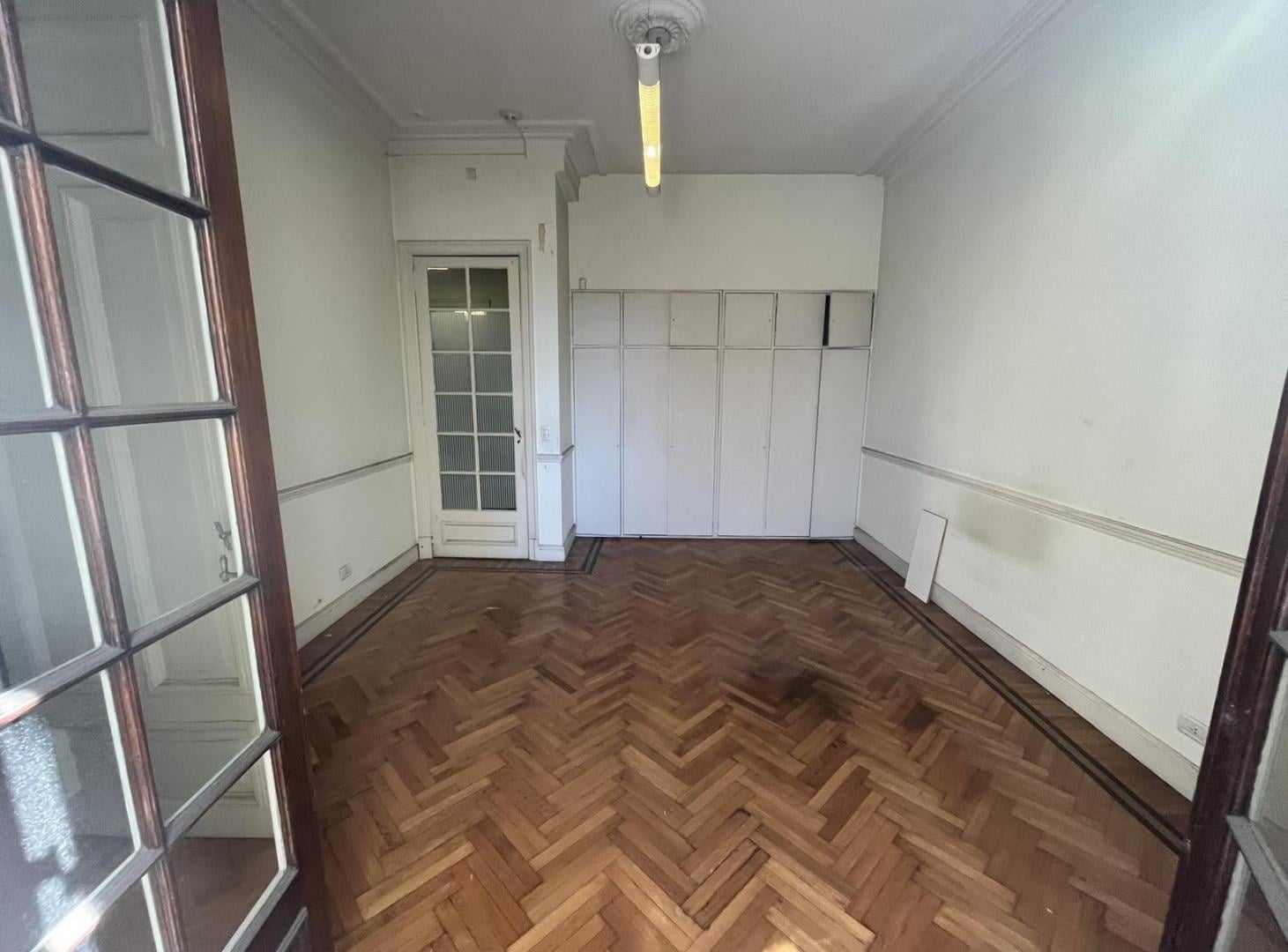 Foto de Departamento en Venta de estilo francés, 150 m² — Monserrat, imagen 2
