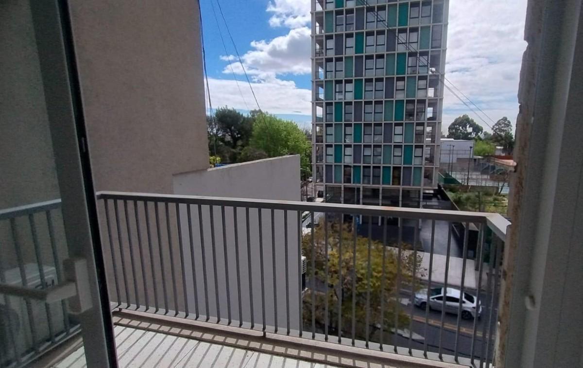 Foto de Departamento en alquier de 2 ambientes en Olivos con cochera y balcón, imagen 5
