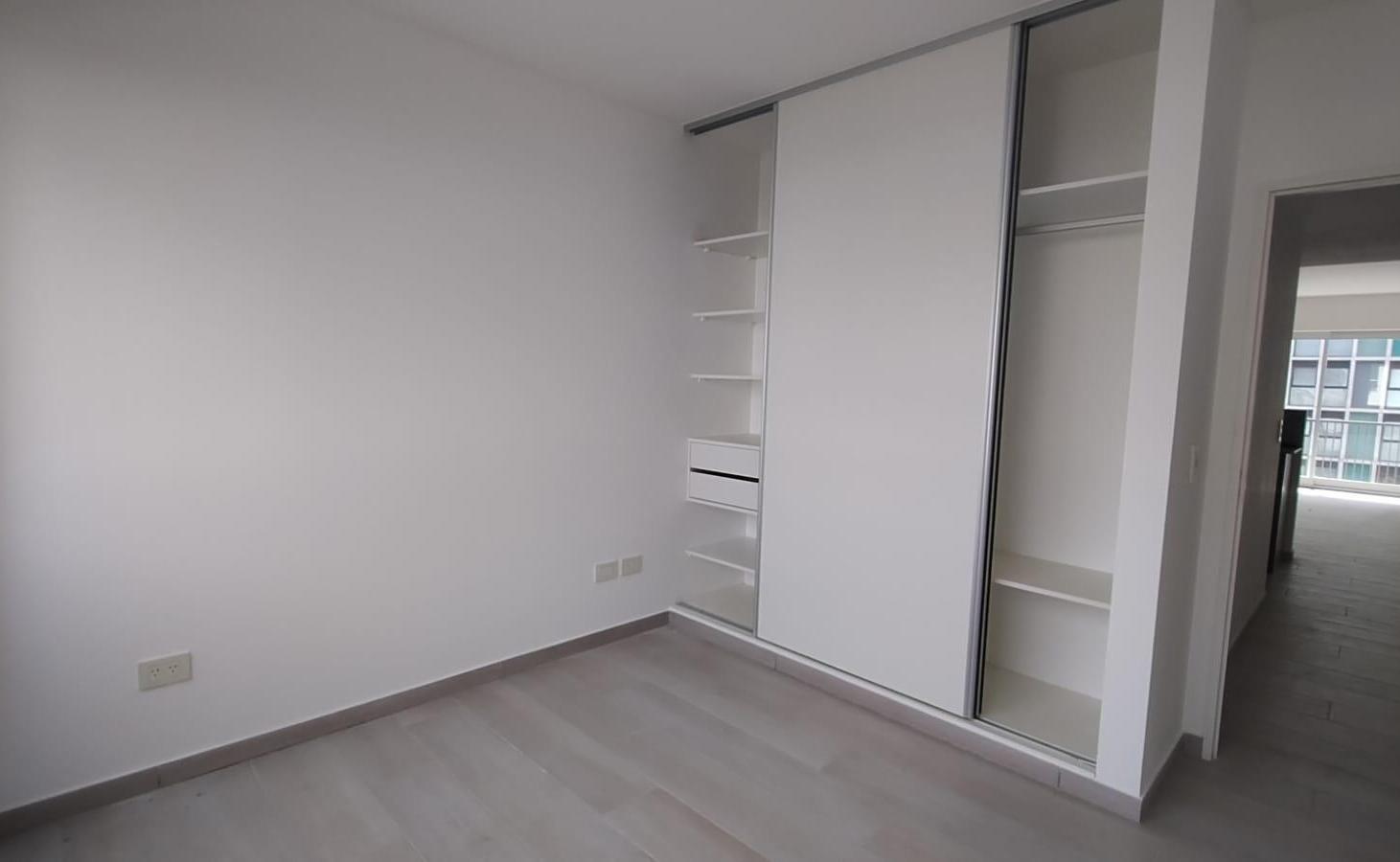 Foto de Departamento en alquier de 2 ambientes en Olivos con cochera y balcón, imagen 2