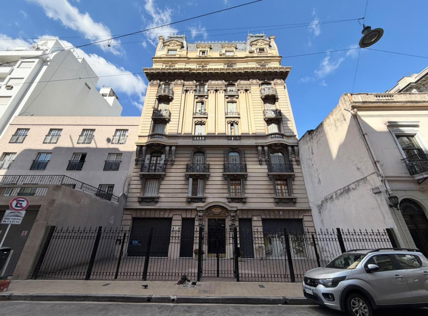 Foto de Departamento semipiso en Venta en San Telmo de 5 ambientes, estilo, imagen 2