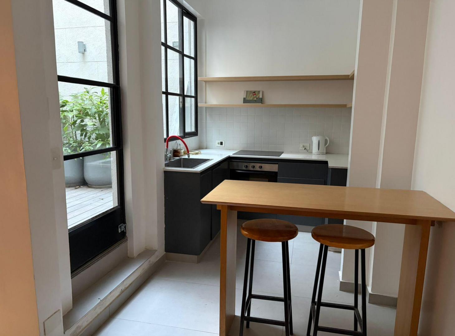 Foto de Departamento en Alquiler en Mart.-Vias/Libertador con terraza grande, imagen 5
