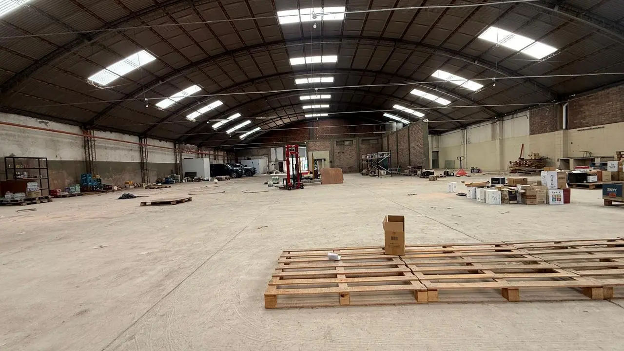 Alquiler Galpón Comercial | Lujan de Cuyo | La Puntilla | 1340 m2 1