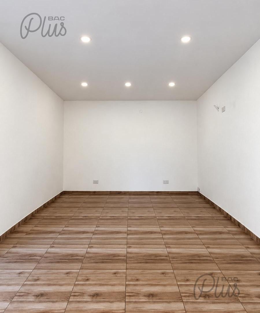Foto de Local Suipacha 2170, imagen 4