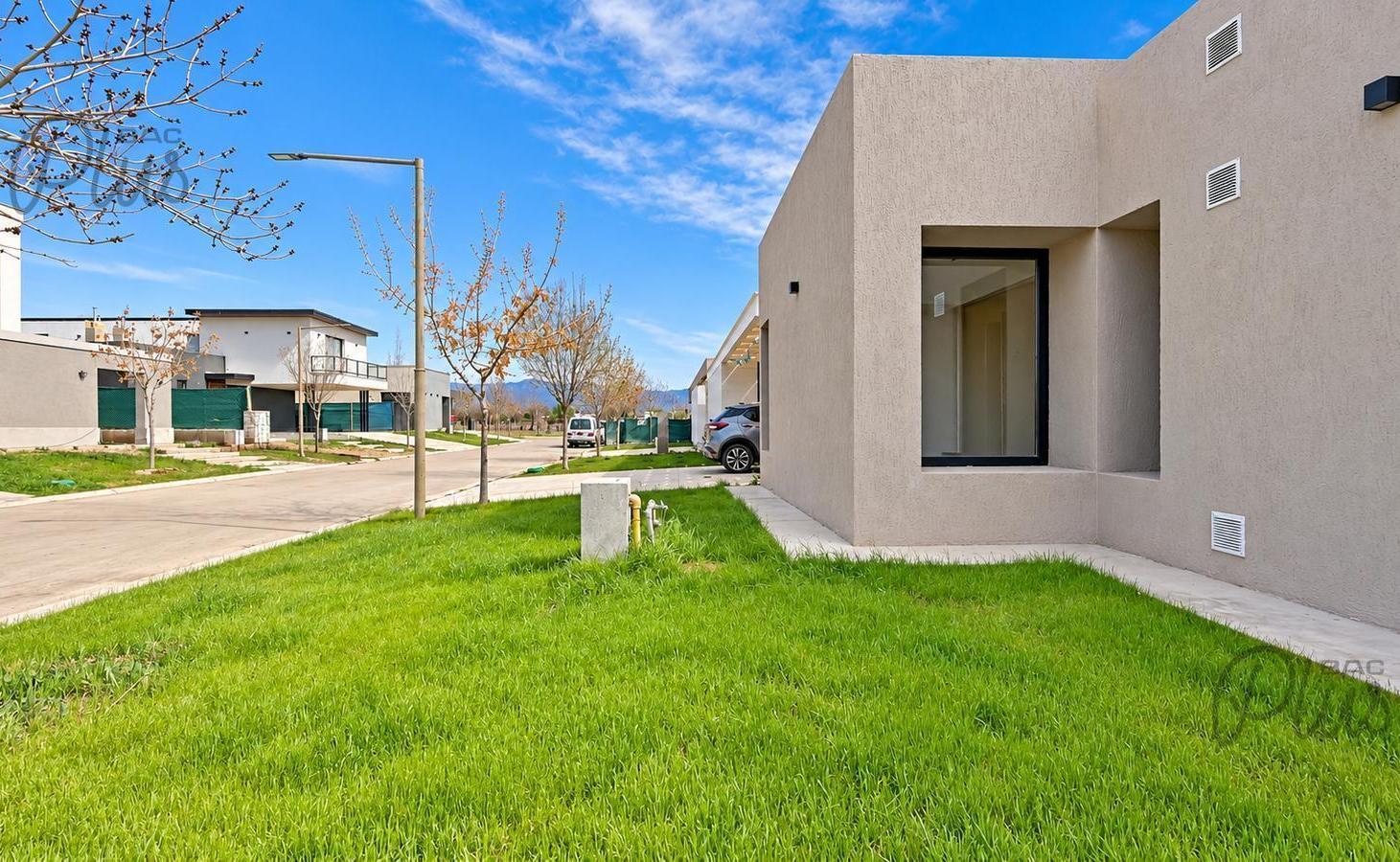 Foto de Venta | Casa a estrenar | B° La Luisa | Lujan de Cuyo | 3 Dormitorios, imagen 1