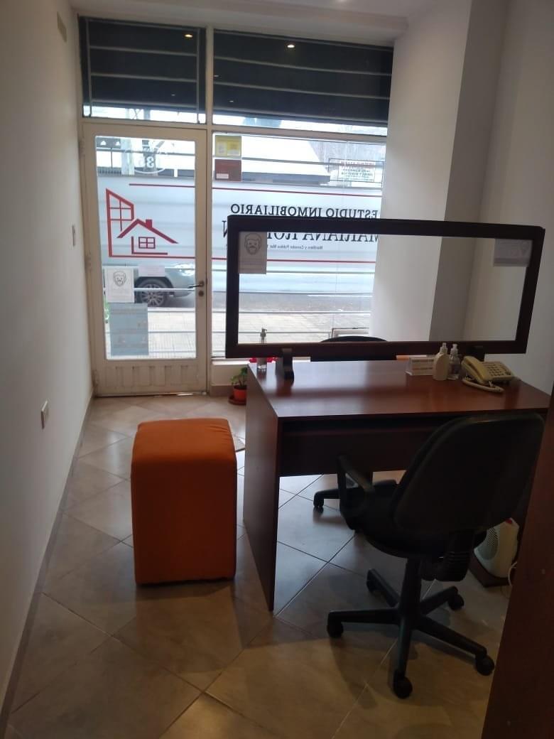 Venta de Local en Av Marconi de Tandil 3