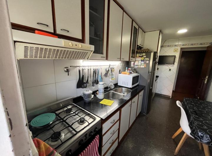 Departamento de 4 ambientes con cochera fija en Saavedra 2