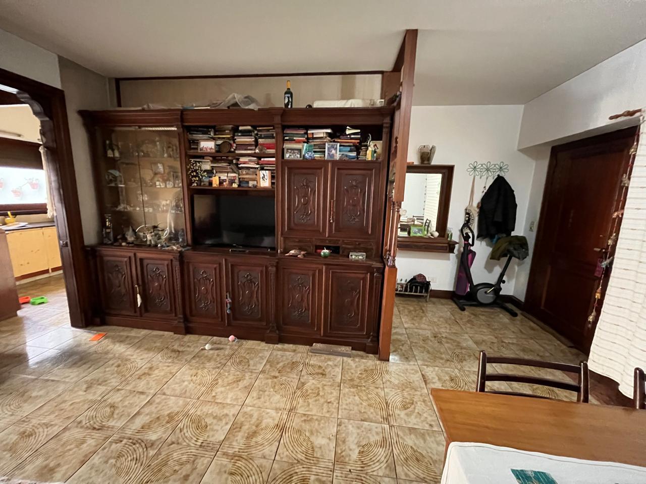 Foto de Villa Urquiza – Casa de 2 plantas con lote propio, jardín y quincho, imagen 3