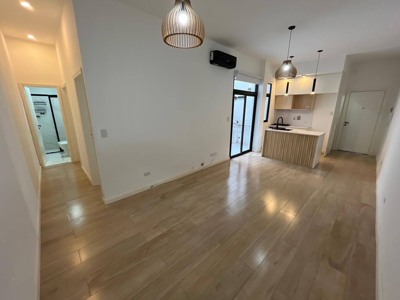 Foto de PH DE 3 AMBIENTES CON PATIO – COMPLETAMENTE RECICLADO – SIN EXPENSAS, imagen 1