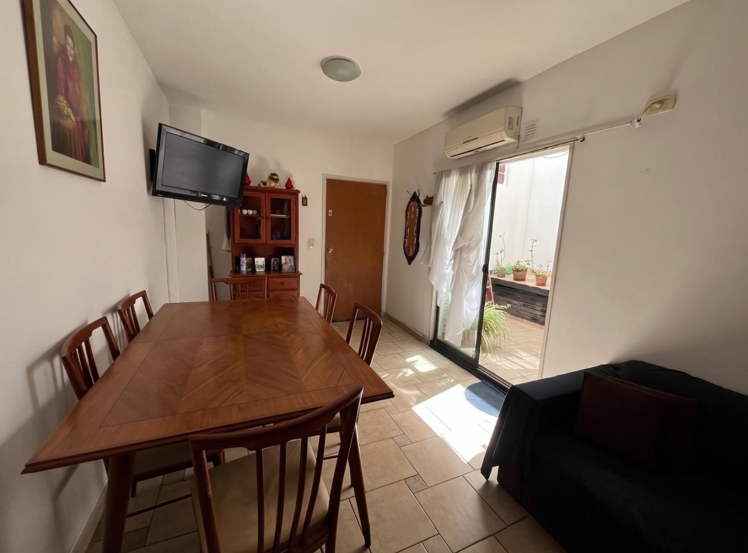 Foto de Belgrano – 2 ambientes en planta baja con patio privado., imagen 1