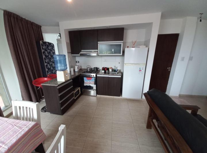 Alquiler amueblado: departamento de un dormitorio con patio - San Lorenzo 3