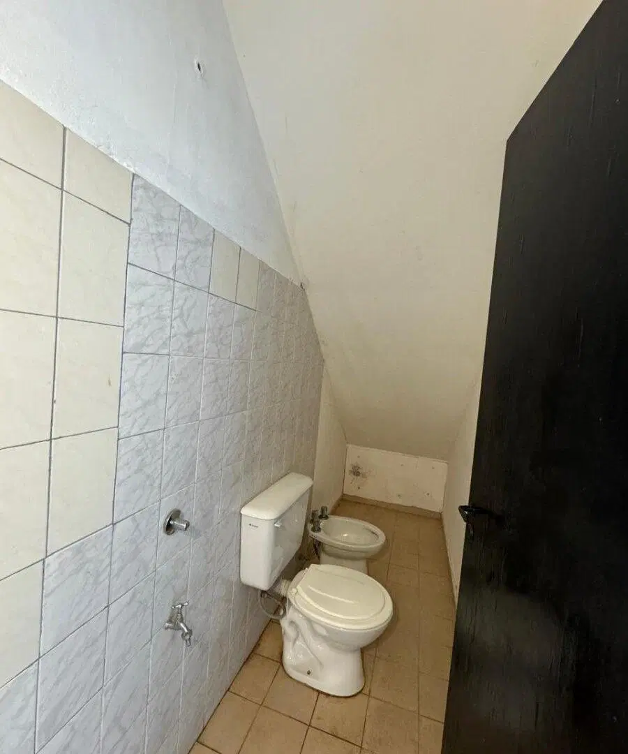 LOCAL COMERCIAL: ARTIGAS 630, SAN LORENZO. 2