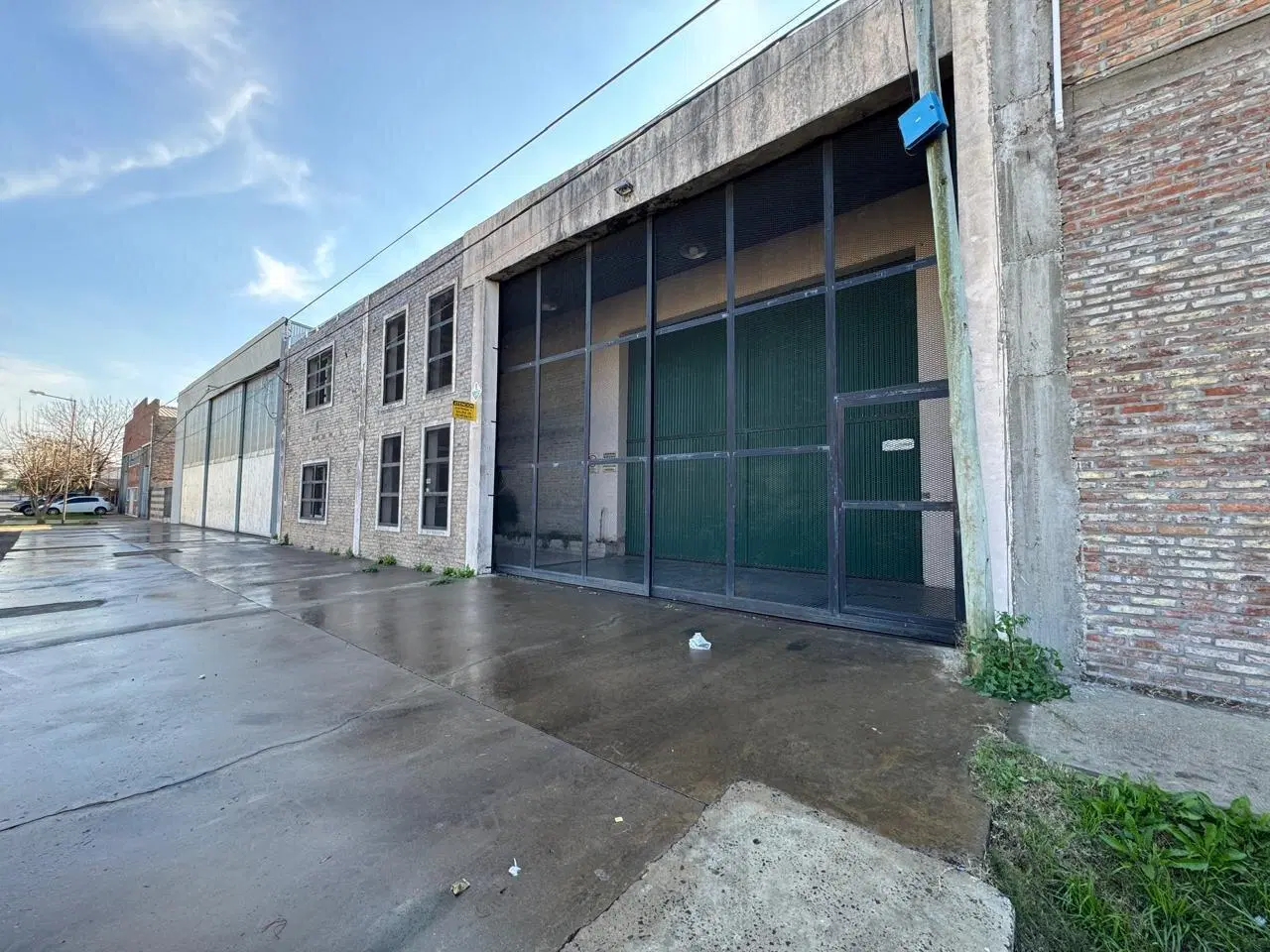 GALPÓN Y OFICINA EN ALQUILER PASCO 1046 GRANADERO BAIGORRIA 1