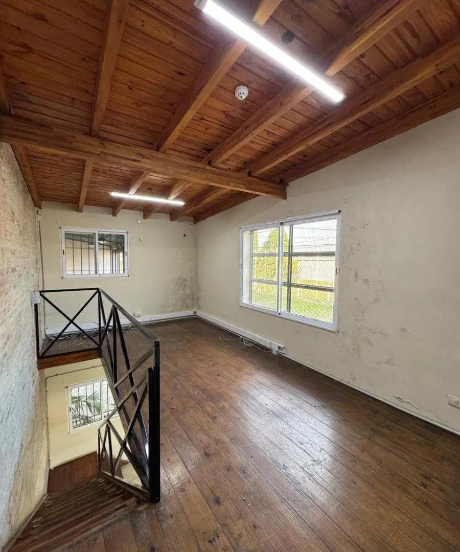 GALPÓN Y OFICINA EN ALQUILER PASCO 1046 GRANADERO BAIGORRIA 4