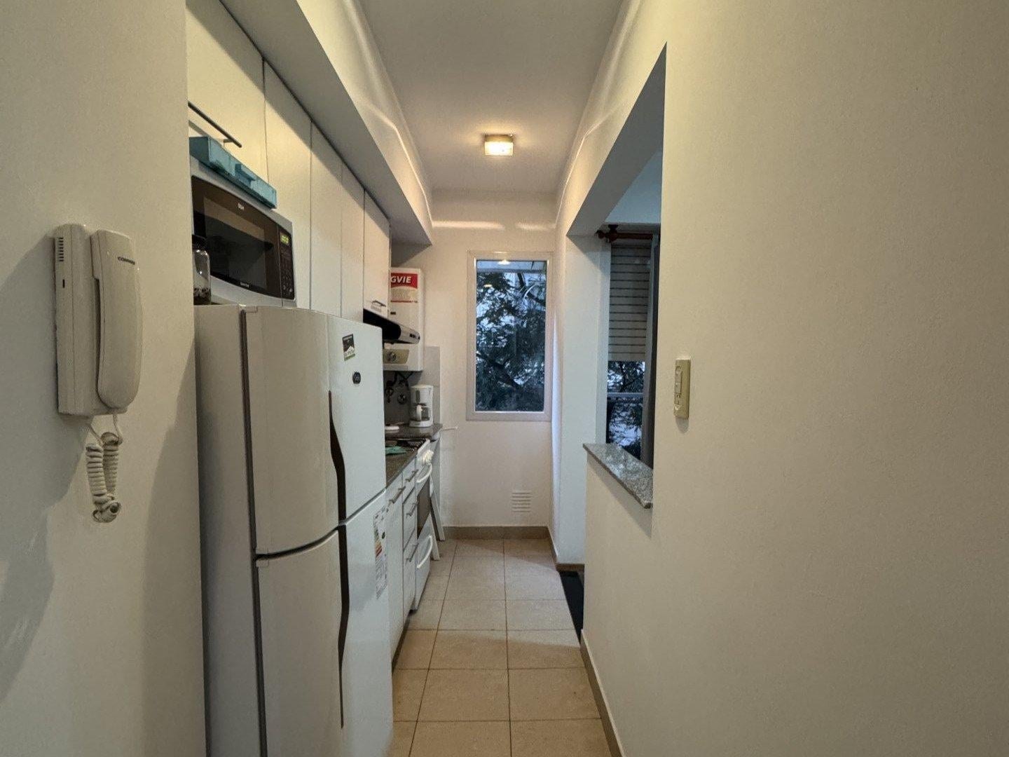 Foto de DEPARTAMENTO DE 1 DORMITORIO: zona monumento a la bandera - San Martín, imagen 1