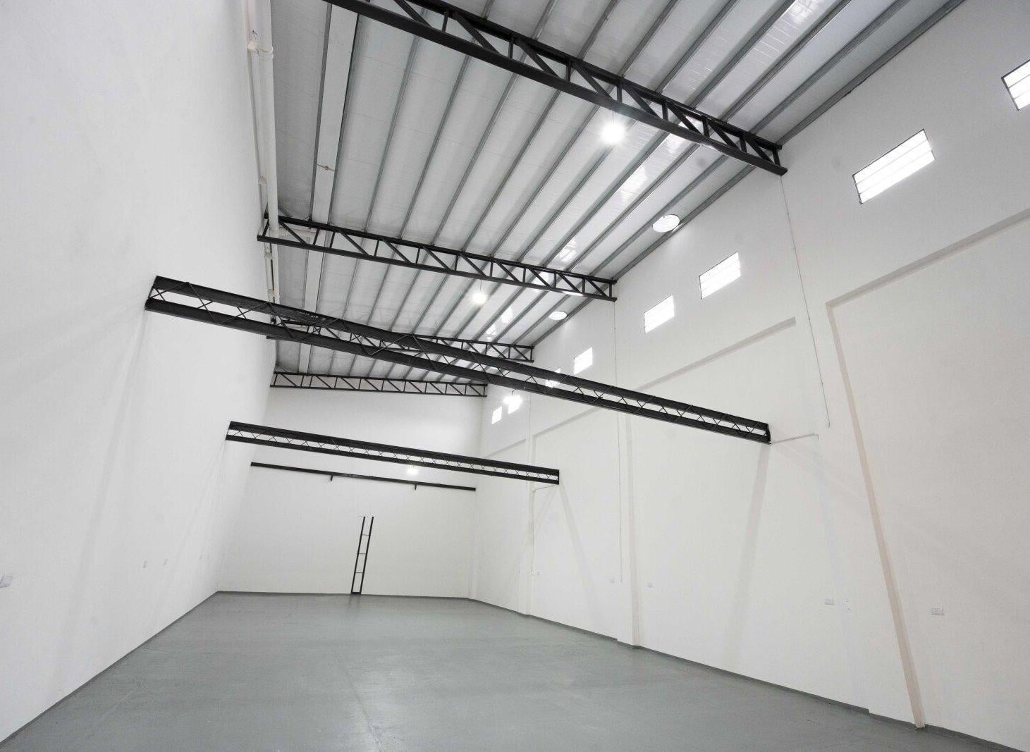 Foto de LOCAL COMERCIAL A ESTRENAR EN VENTA: AV. SAN MARTÍN 2589 - GRANADERO, imagen 2