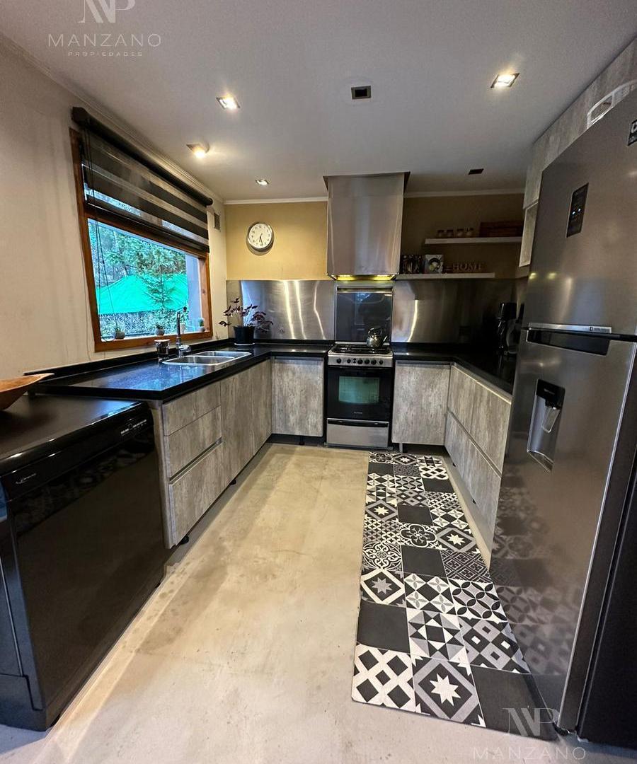 Foto de venta casa 4 Dormitorios - Villa la Angostura, imagen 1