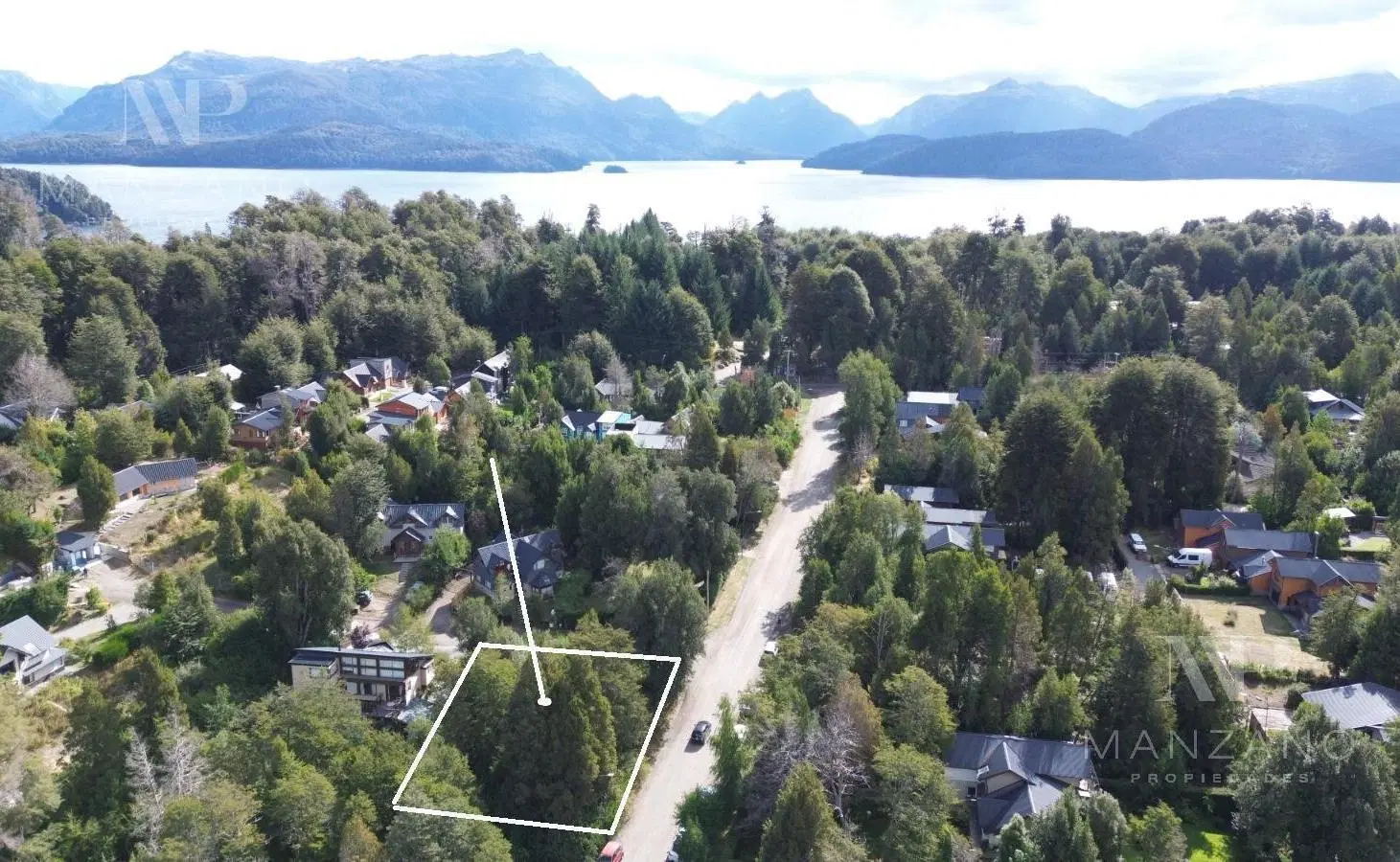 Venta Terreno / Lote 858 m2 arbolado - Tres Cerros - Villa la Angostura 8