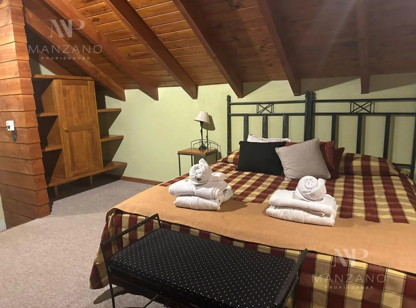 Venta Hostería Apart, 14 Departamentos, Sup. 1200 m2 en terreno de 4917 m2 - Península de Manzano - 8