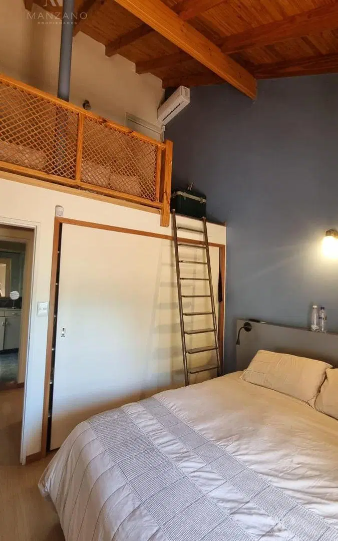 VENTA casa 3 dormitorios 240 m2 B° Capellán Cipolletti 8