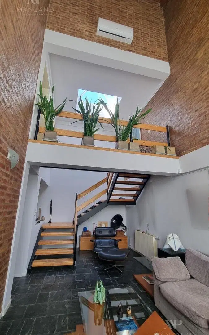 VENTA casa 3 dormitorios 240 m2 B° Capellán Cipolletti 5
