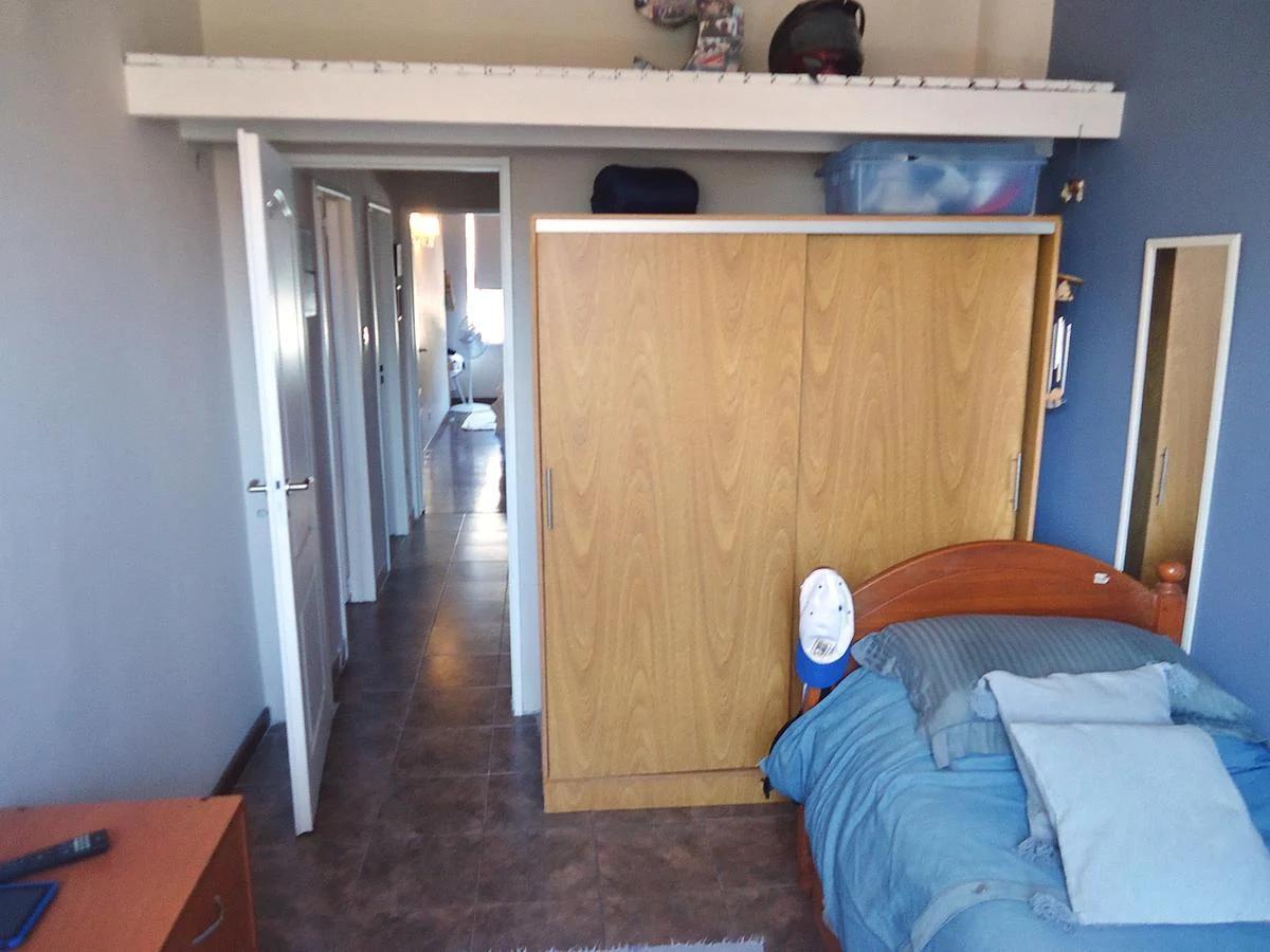 Imponente Casa 7 Amb con Jardín y Piscina en Yrigoyen y Rosetti, Florida Este 3