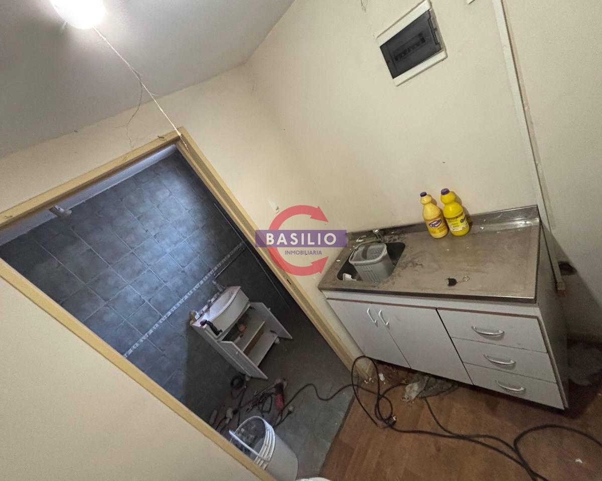 Venta Casa Multifamiliar 9 Amb Apto Crédito en San Isidro 4